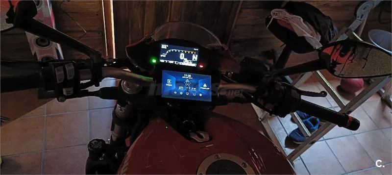 Ducati Monster 821 – Vista 5