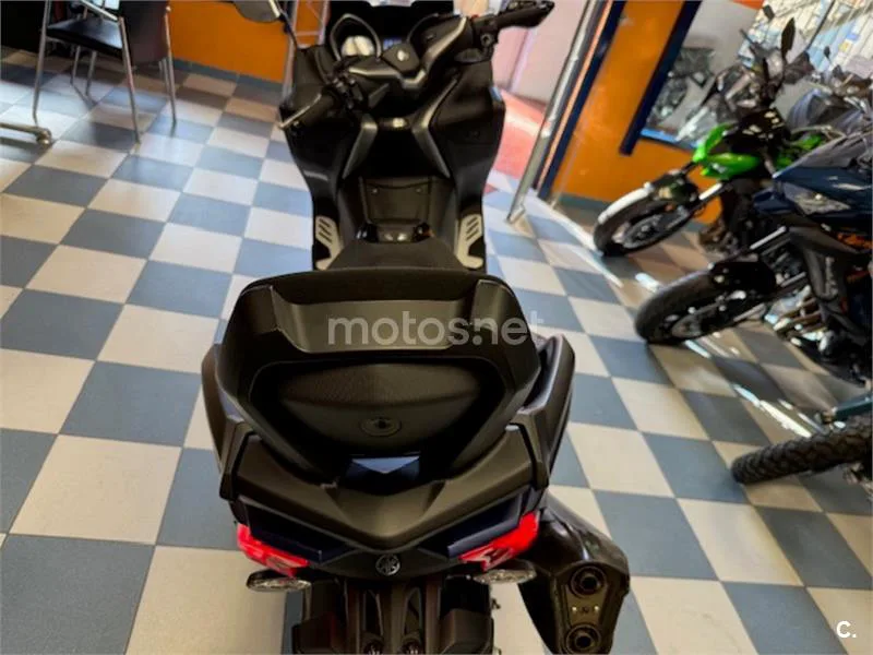 Yamaha TMAX 530 – Vista 13