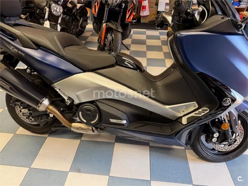Yamaha TMAX 530 – Vista 9