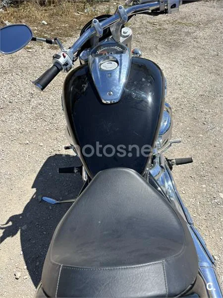 Suzuki Intruder M1800R - Vista 3