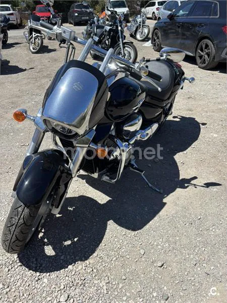 Suzuki Intruder M1800R - Vista 4