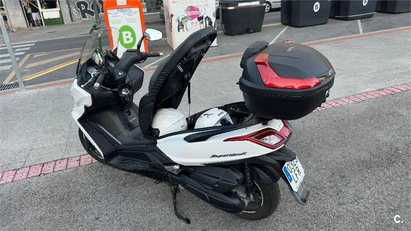 Kymco Super Dink 125 – Vista 6