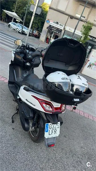 Kymco Super Dink 125 – Vista 7