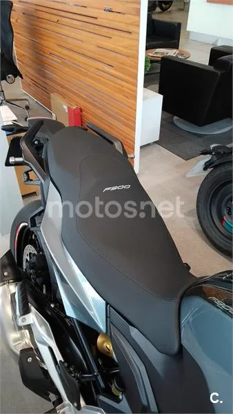 BMW F 900 R – Vista 11