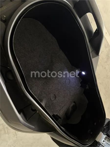 Yamaha XMAX 125 – Vista 10