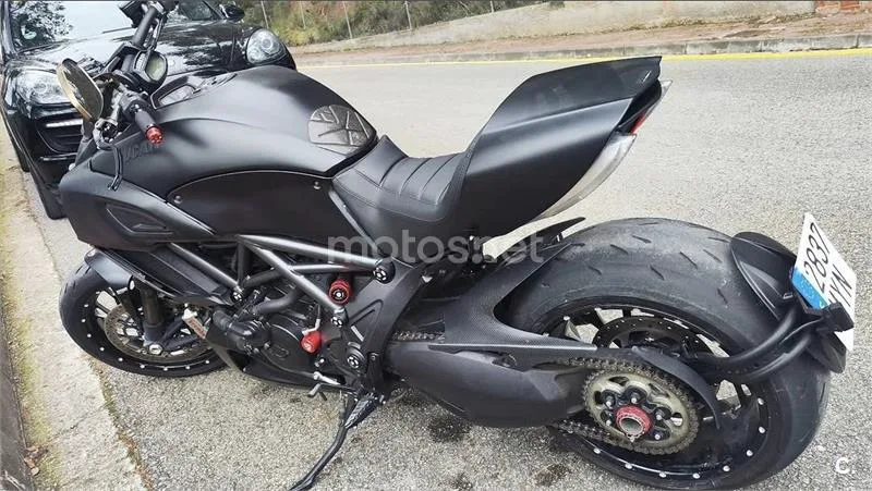 Ducati Diavel – Vista 5