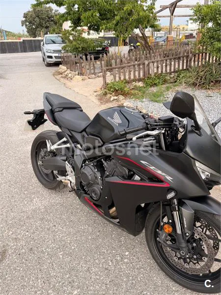 Honda CBR 650 R – Vista 2