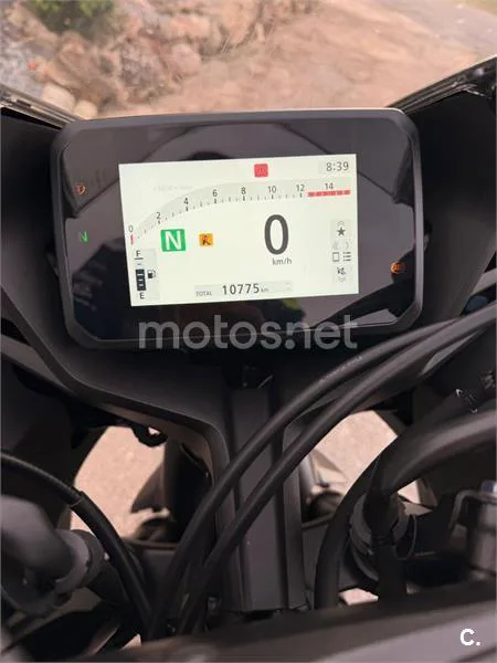Honda CBR 650 R – Vista 4