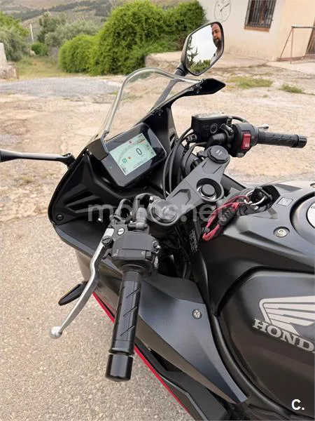 Honda CBR 650 R – Vista 5