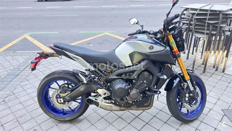 Yamaha MT-09 – Vista 6