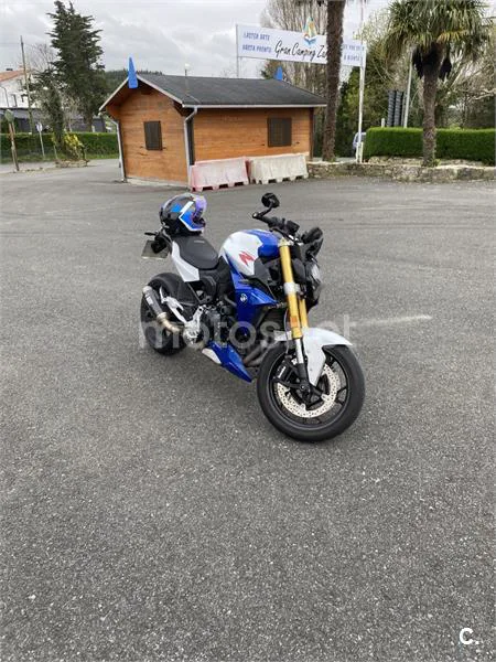 BMW F 900 R – Vista 4