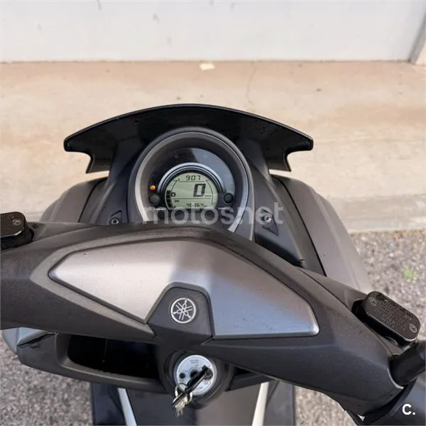 Yamaha NMAX – Vista 6