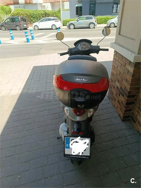 Piaggio Liberty 125 – Vista 2