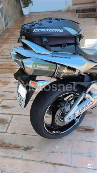 Suzuki GSR 600 – Vista 5
