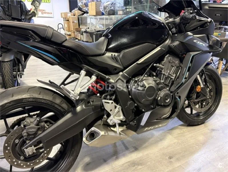 Honda CBR 650 R – Vista 6