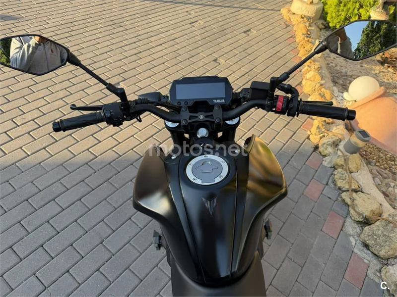 Yamaha MT-125 – Vista 3