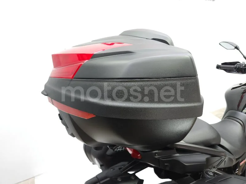 Yamaha Tracer 9 – Vista 13
