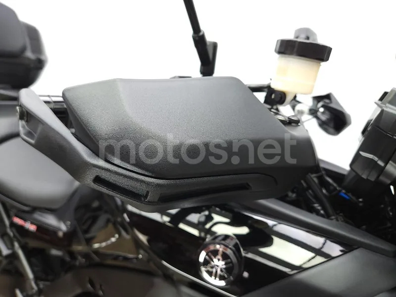 Yamaha Tracer 9 – Vista 15
