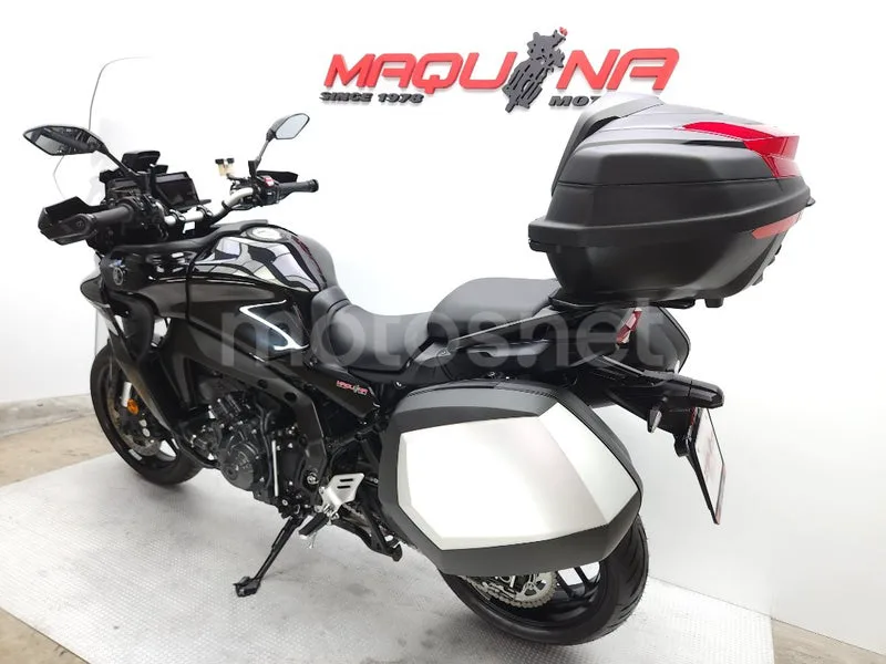 Yamaha Tracer 9 – Vista 22