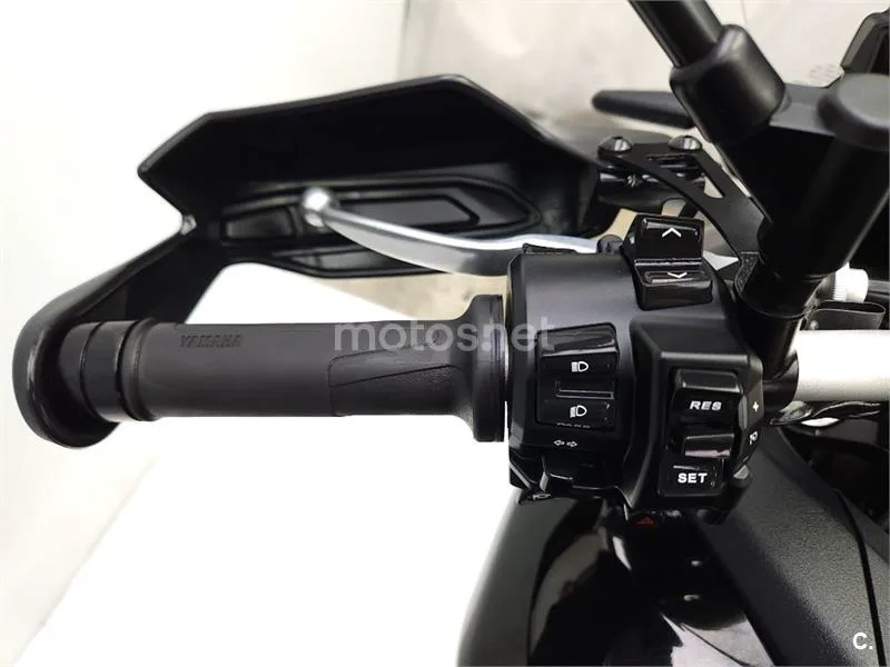 Yamaha Tracer 9 – Vista 9