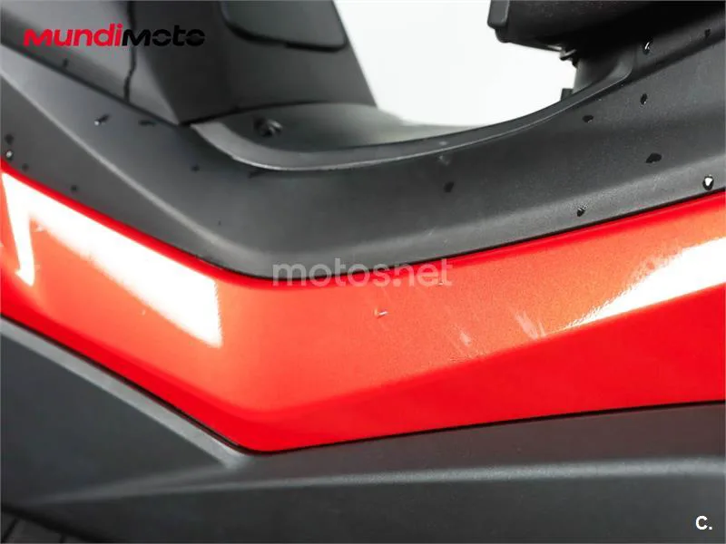 Kymco DTX 350 – Vista 21