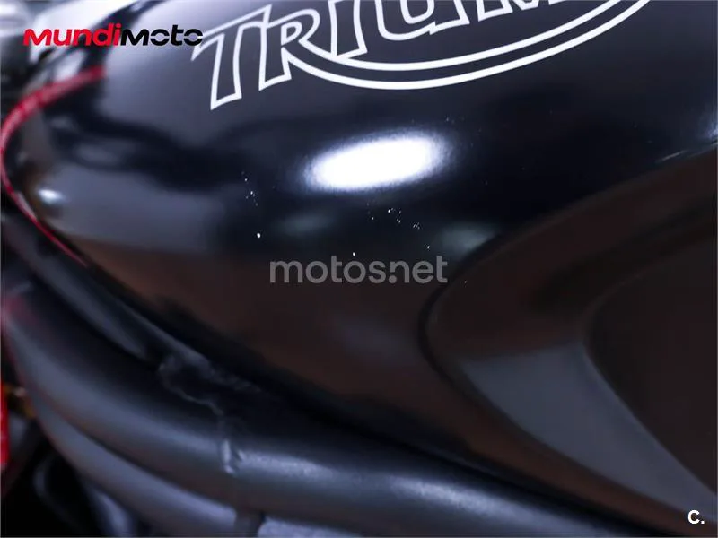 Triumph Speed Triple – Vista 14
