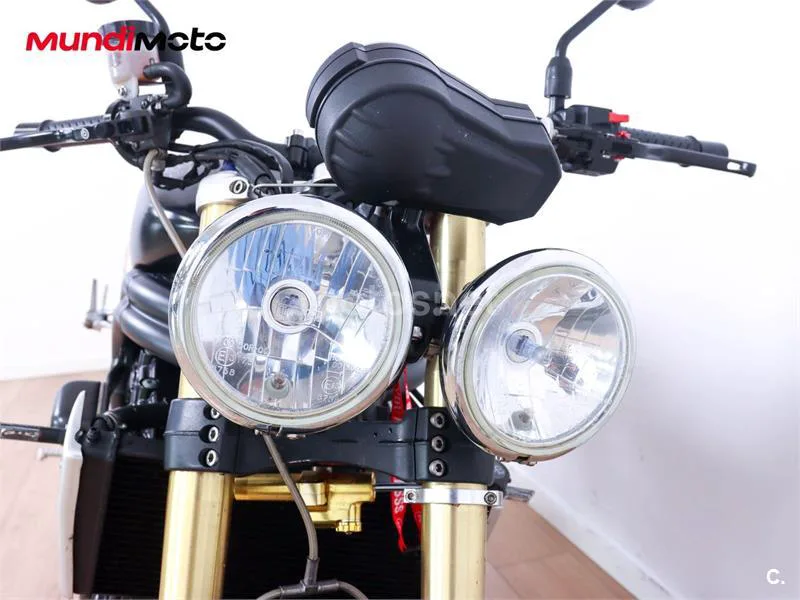 Triumph Speed Triple – Vista 5