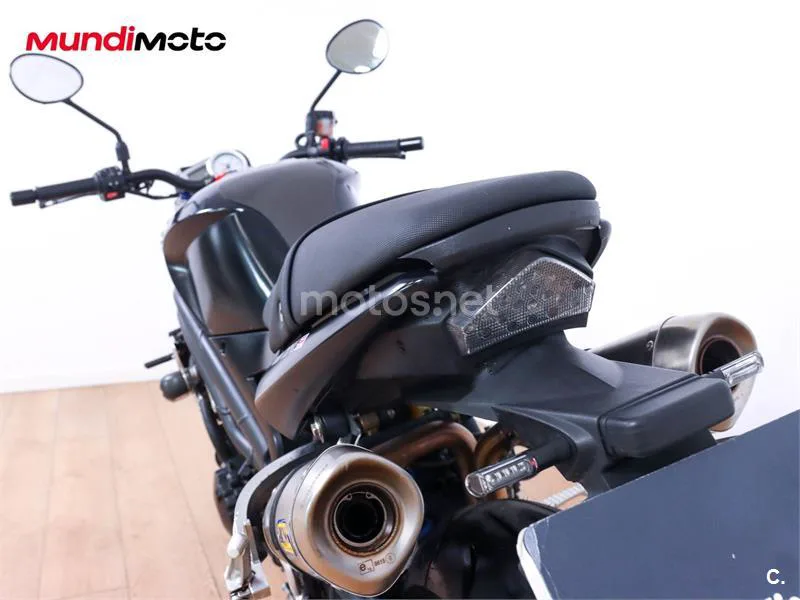 Triumph Speed Triple – Vista 9