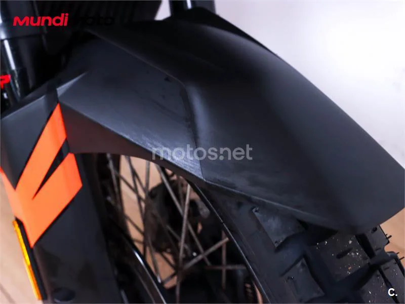 KTM 790 – Vista 15