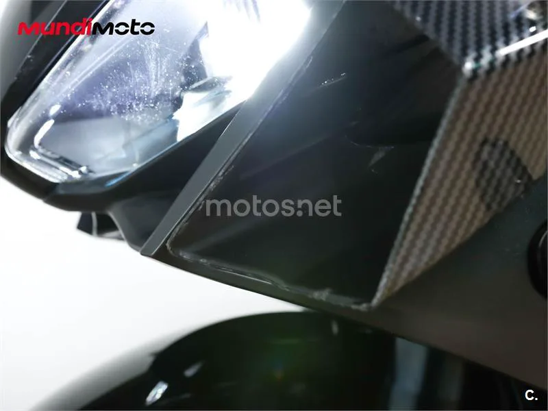 Honda CBR 650 R – Vista 16