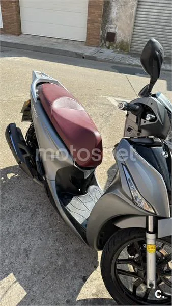 Kymco People S 125 – Vista 5