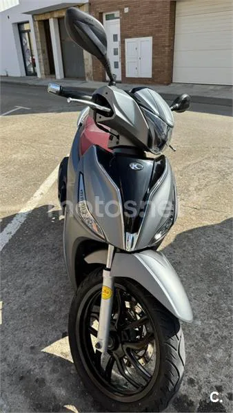 Kymco People S 125 – Vista 6