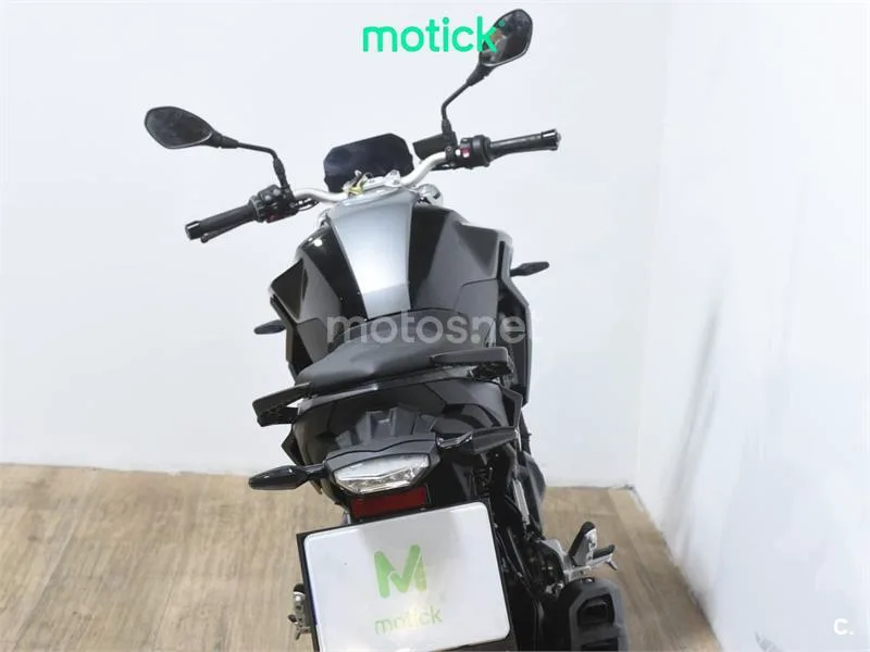 BMW F 900 R – Vista 6