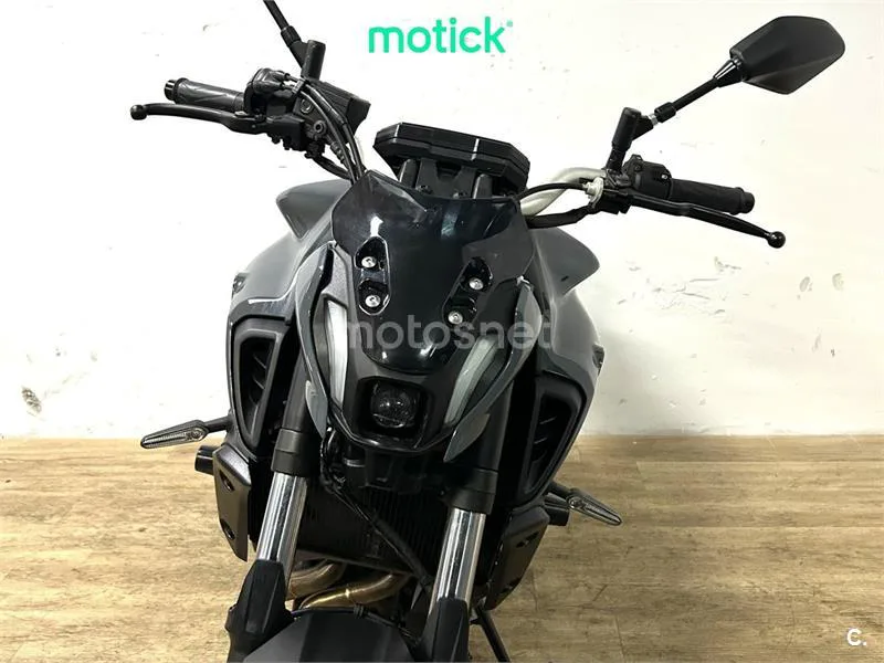 Yamaha MT-07 – Vista 8
