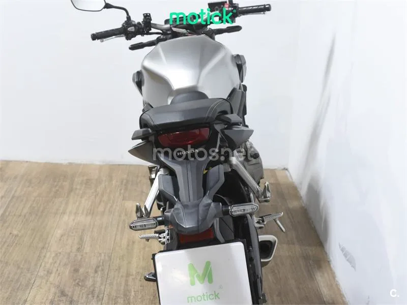 Honda CB 650 R – Vista 6