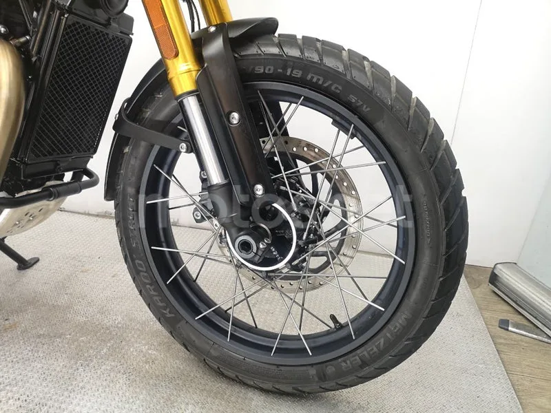 Triumph Scrambler 400 XC – Vista 11