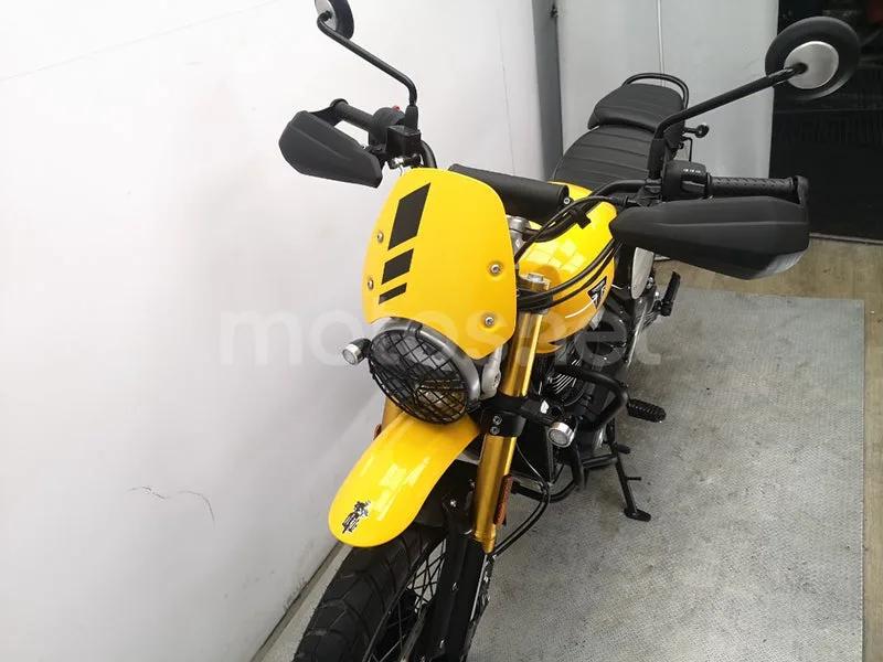 Triumph Scrambler 400 XC – Vista 15