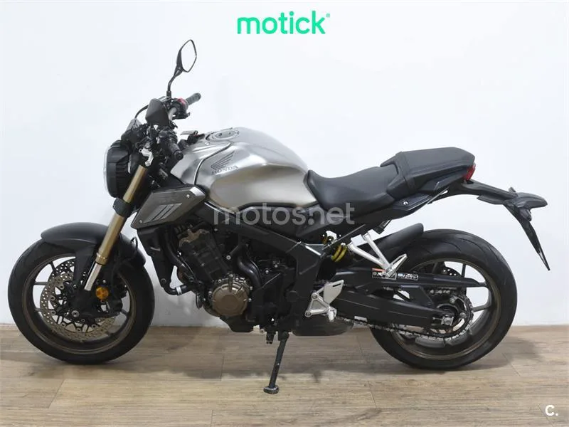 Honda CB 650 R – Vista 7