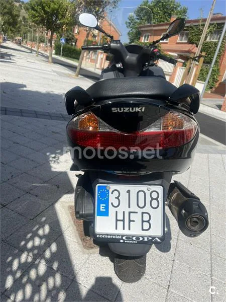 Suzuki Burgman 200 – Vista 2