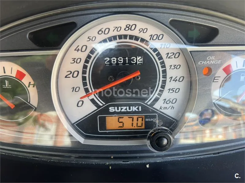Suzuki Burgman 200 – Vista 3