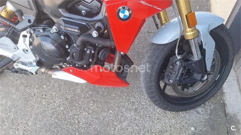 BMW F 900 R – Vista 3