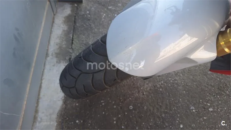 BMW F 900 R – Vista 8