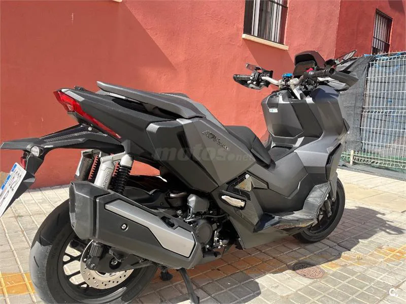Honda ADV 350 – Vista 3