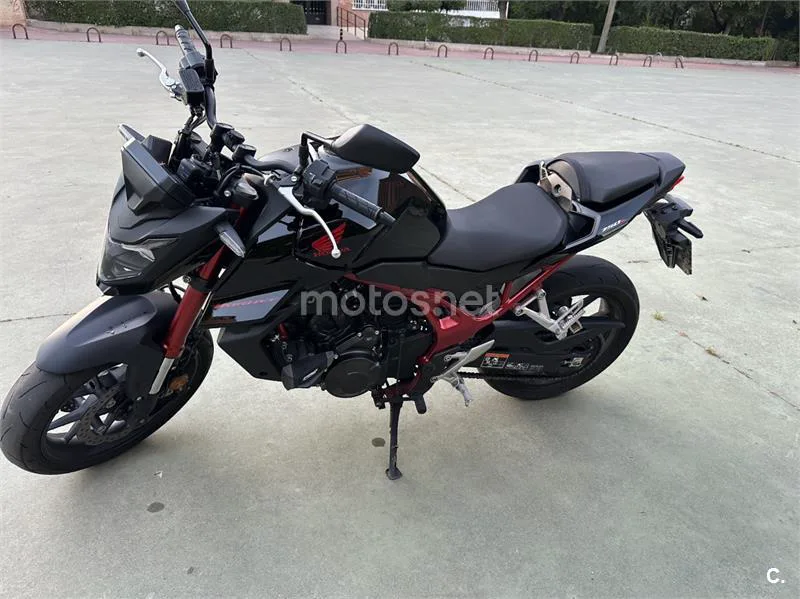 Honda CB 750 Hornet – Vista 7