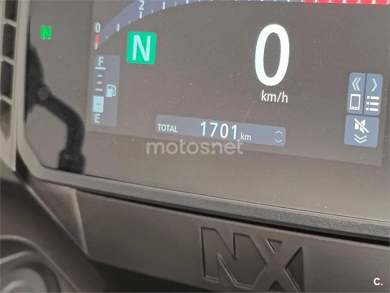 Honda NX 500 – Vista 9