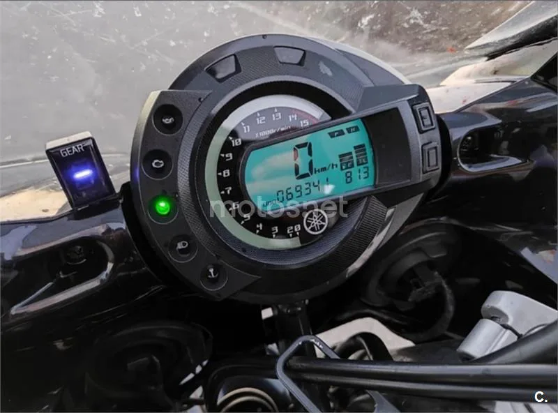 Yamaha FZ6 Fazer – Vista 2