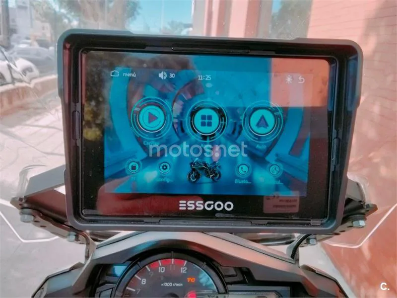 Suzuki V-Strom 1000 XT – Vista 17