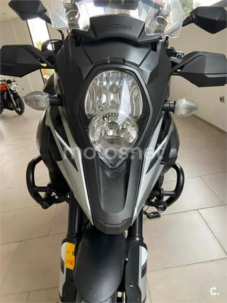 Suzuki V-Strom 1000 XT – Vista 4