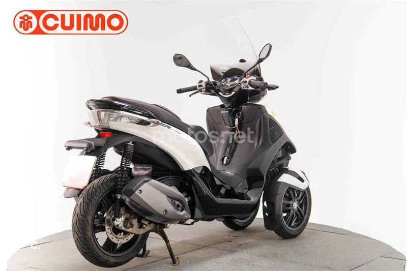 Piaggio MP3 Yourban 300 – Vista 4