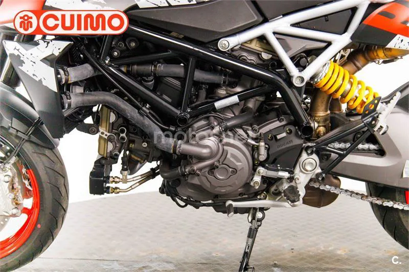 Ducati Hypermotard – Vista 19